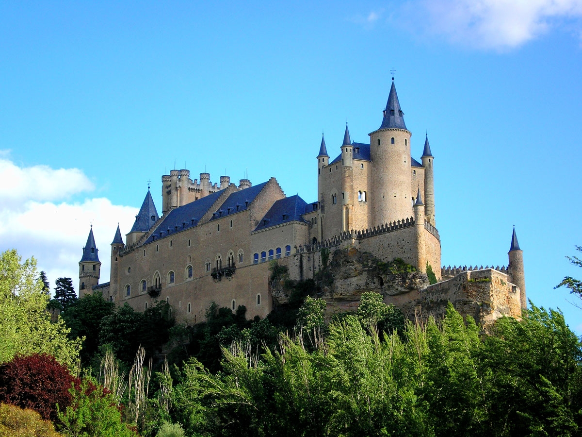 Alcázar de Segovia - 80 km
